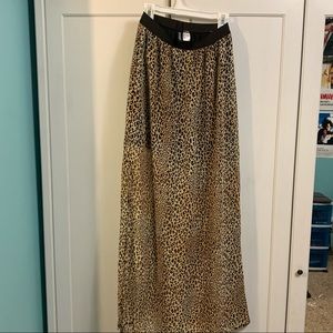 H&M Cheetah Print Skirt